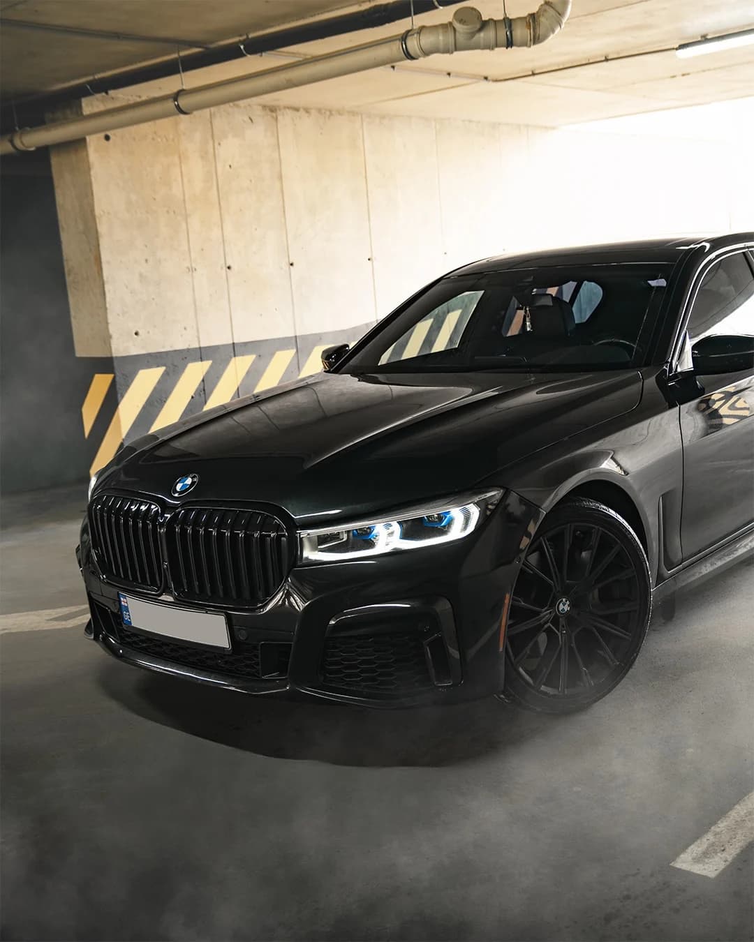 BMW 740i 2022 — rent in Georgia | Autohub