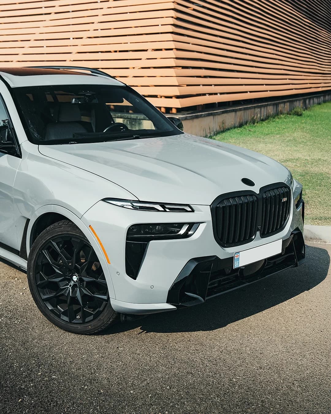 BMW X7 M60i 2025 — rent in Georgia | Autohub