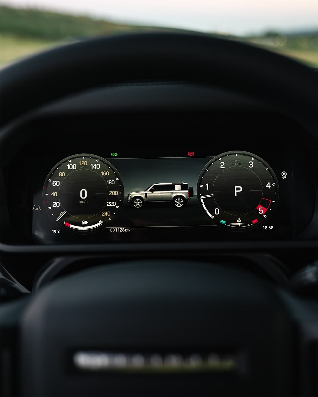 Land Rover Defender 2025