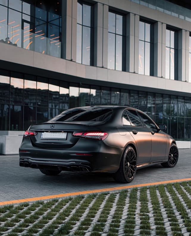 Mercedes-Benz E-Class 2022