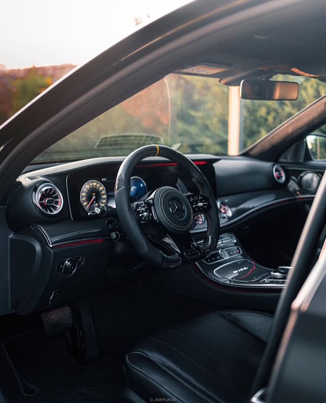 Mercedes-Benz E-Class 2022