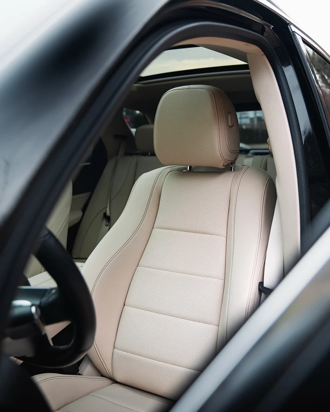 Mercedes-Benz GLE 350 2025 — rent in Georgia | Autohub