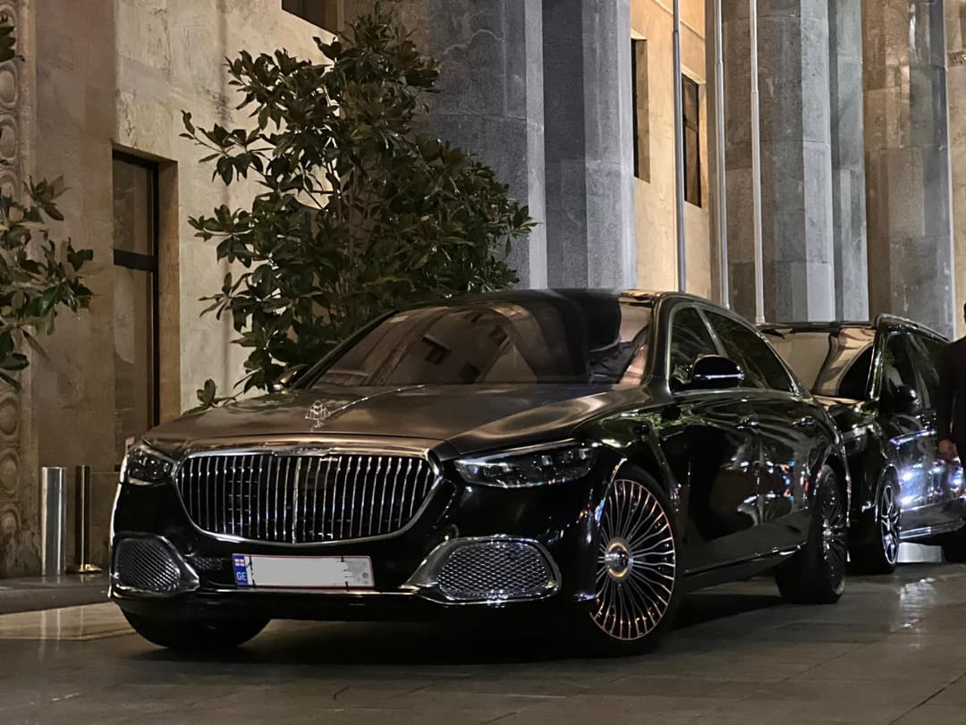 Mercedes-Maybach S-Class 2024