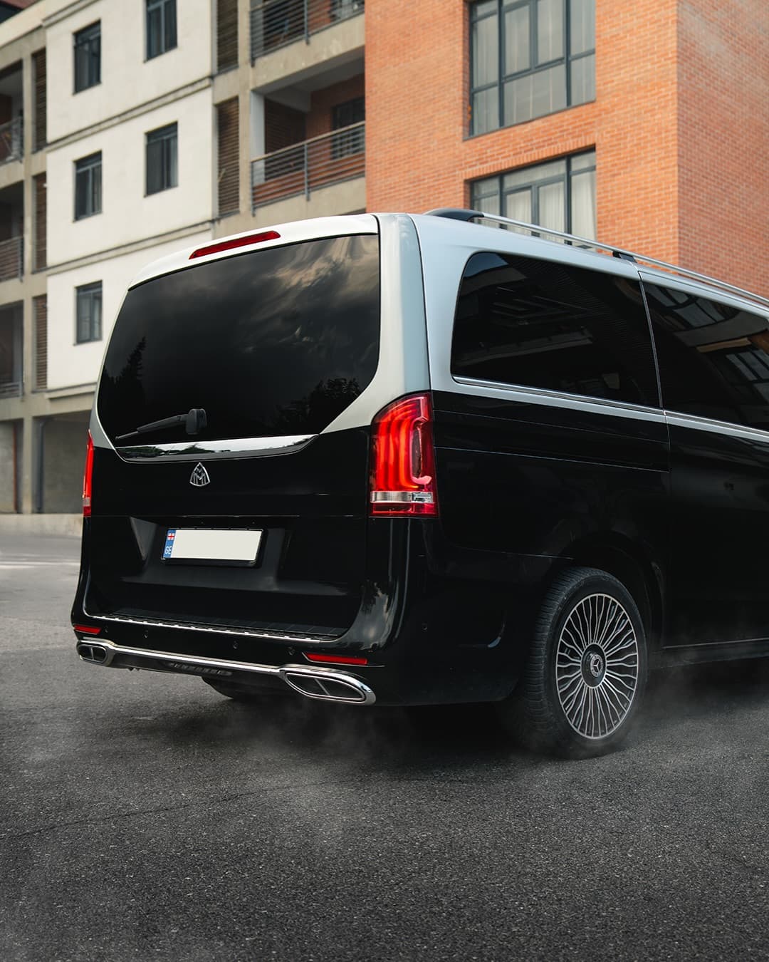 Mercedes-Benz V-Class Maybach 2024