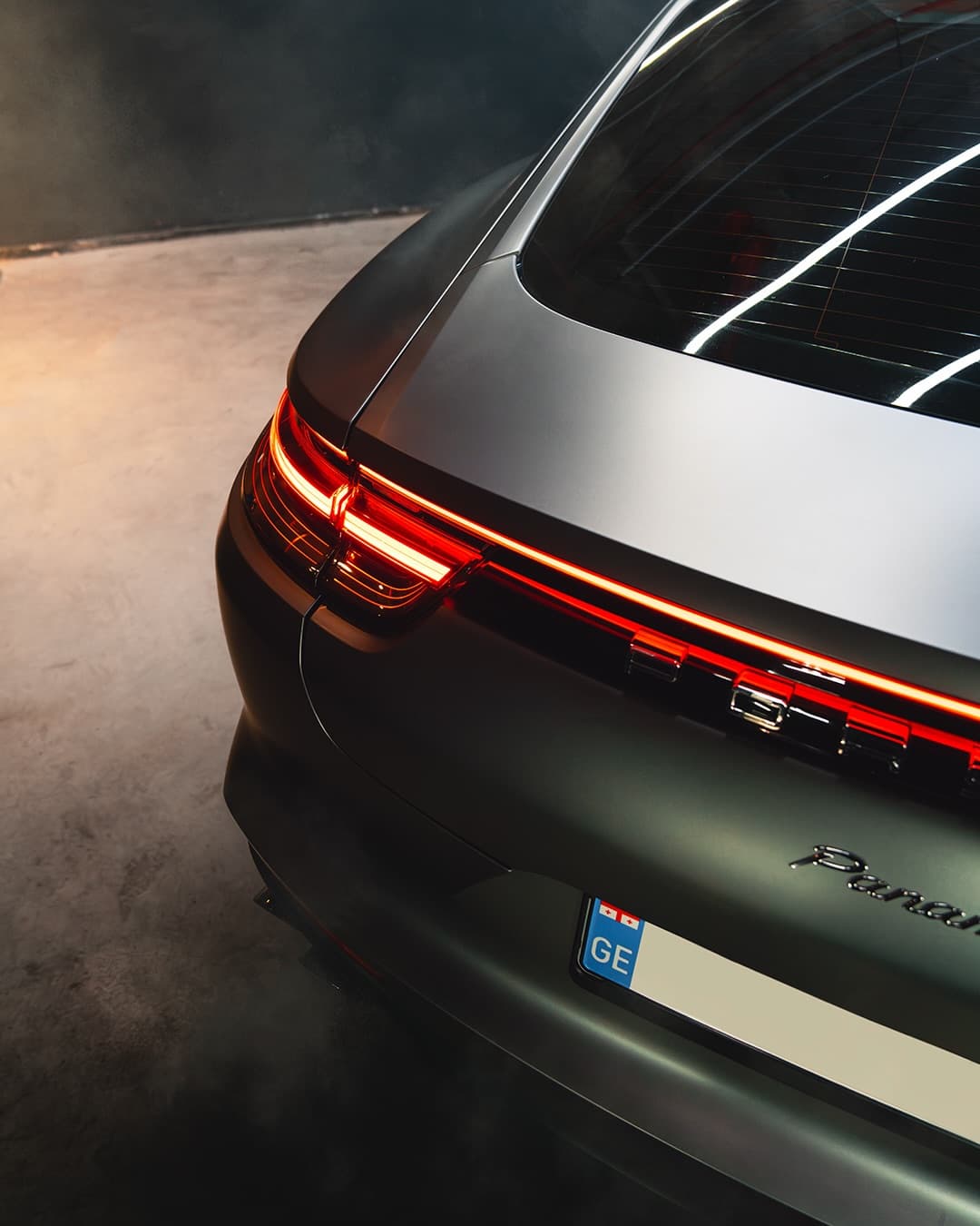 Porsche Panamera 2023