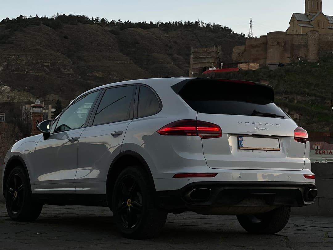 Porsche Cayenne 2016