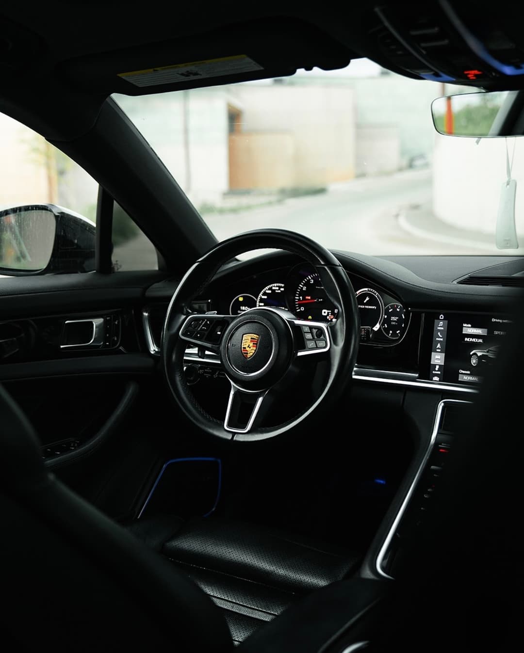 Porsche Panamera 2021 — rent in Georgia | Autohub