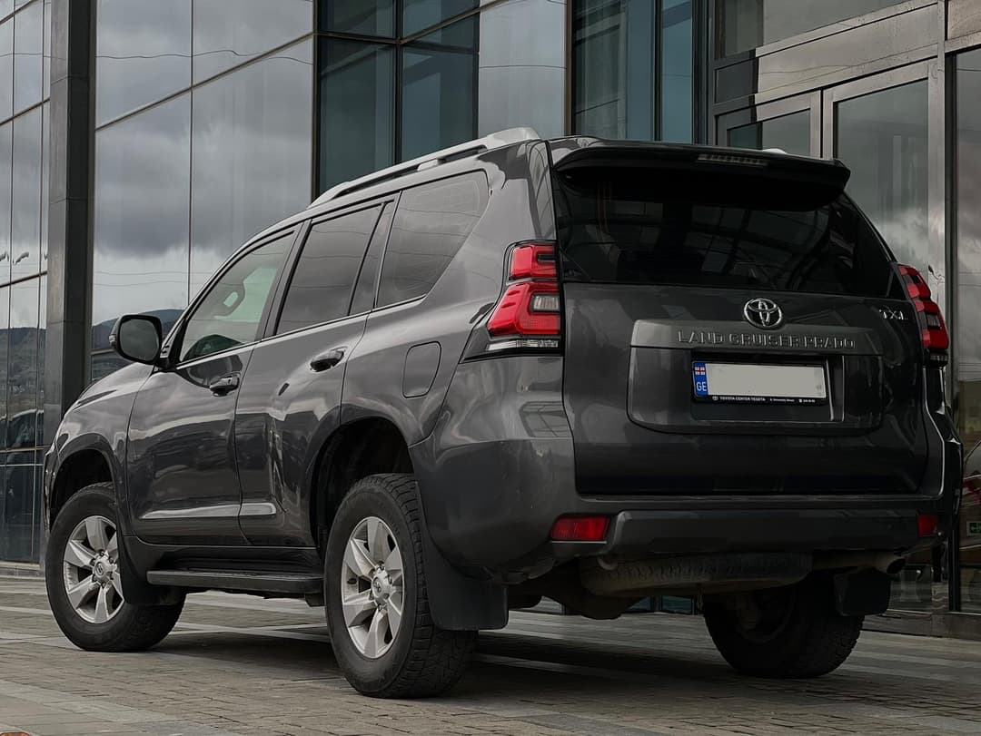 Toyota Land Cruiser Prado 2020