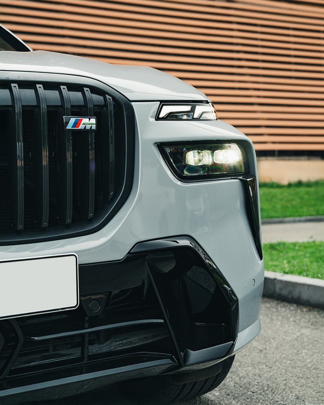 BMW X7 M60i 2025